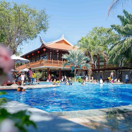 Thuan An Phuong Nam Resort מראה חיצוני תמונה